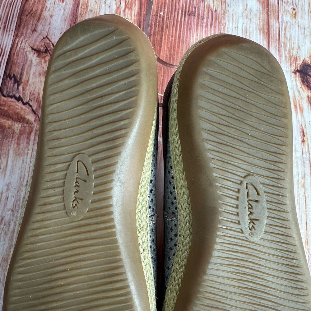 Clarks DANELLY ADIRA Size 7 Gray Leather Espadrille Loafers Ballet Flats Shoes - Picture 9 of 10